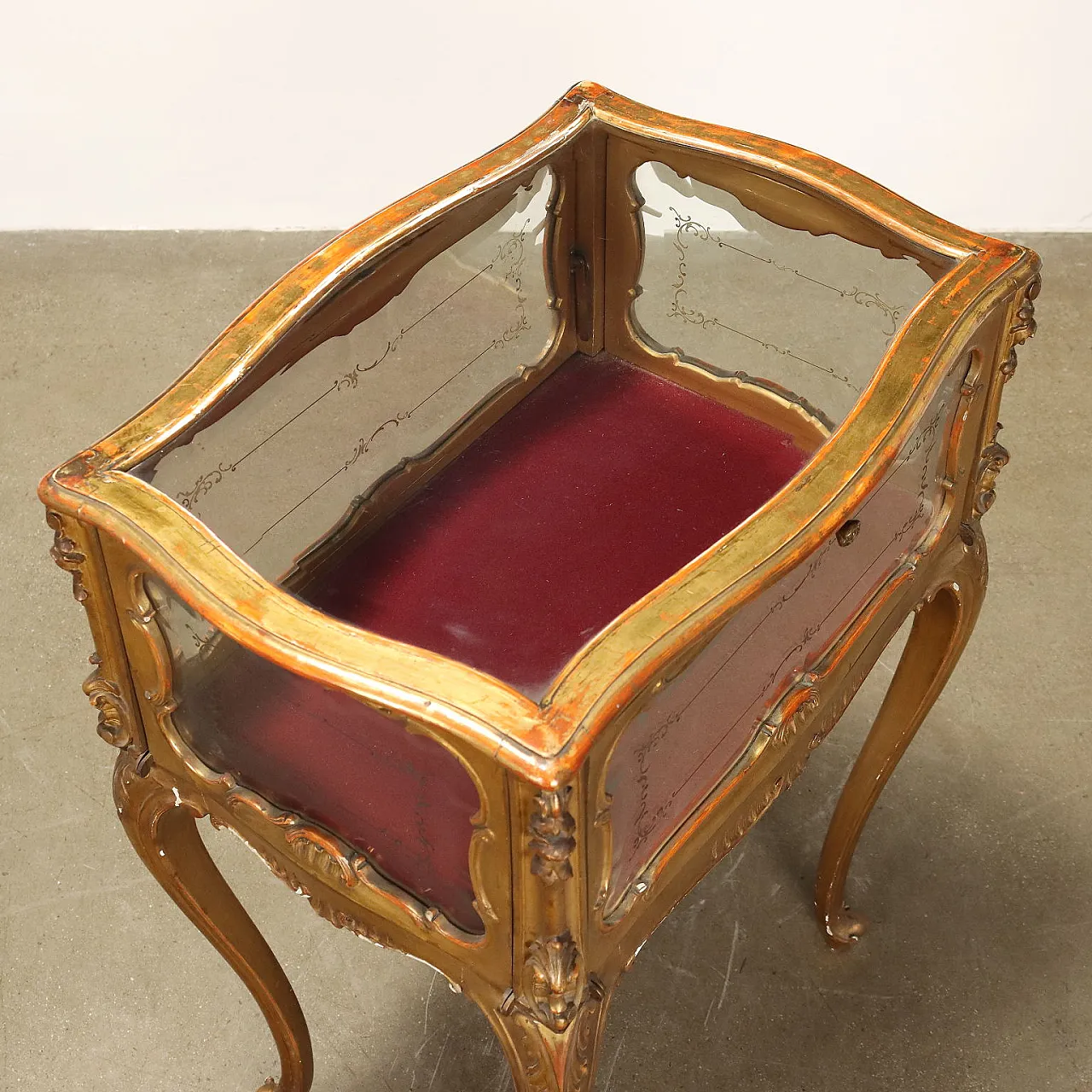 Rococo-style coffee table with gilded wooden case, 19th century 9