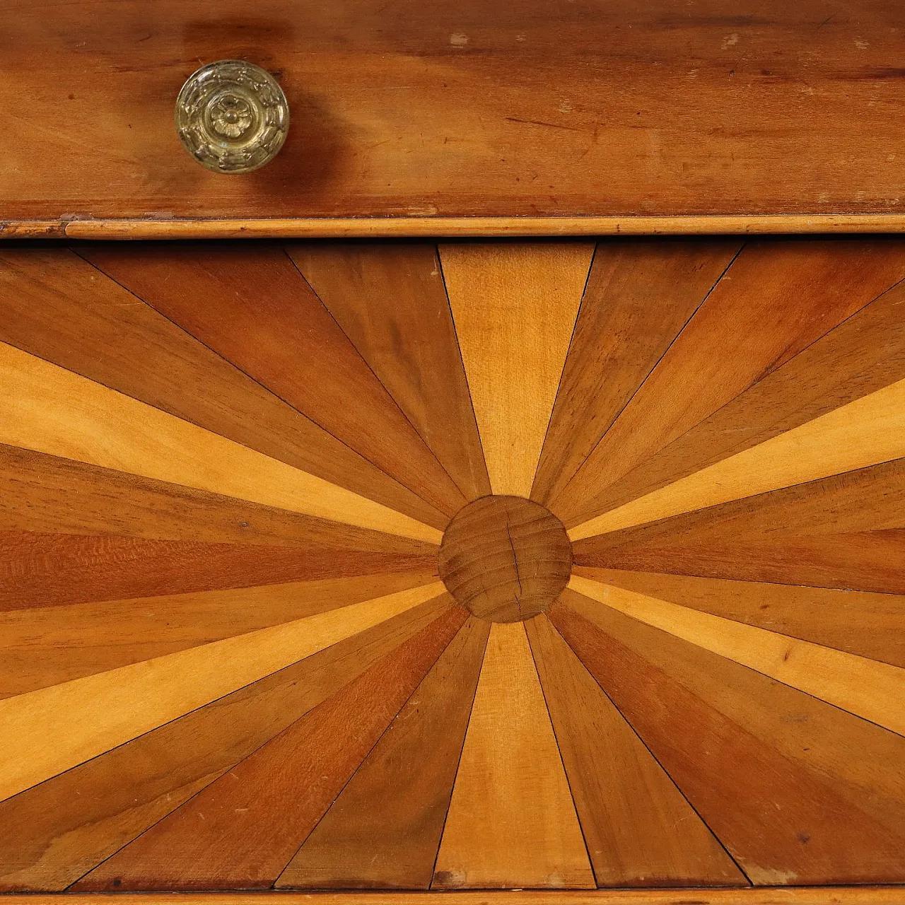 Louis Philippe desk veneered in maple and cherry, mid-19th century 5