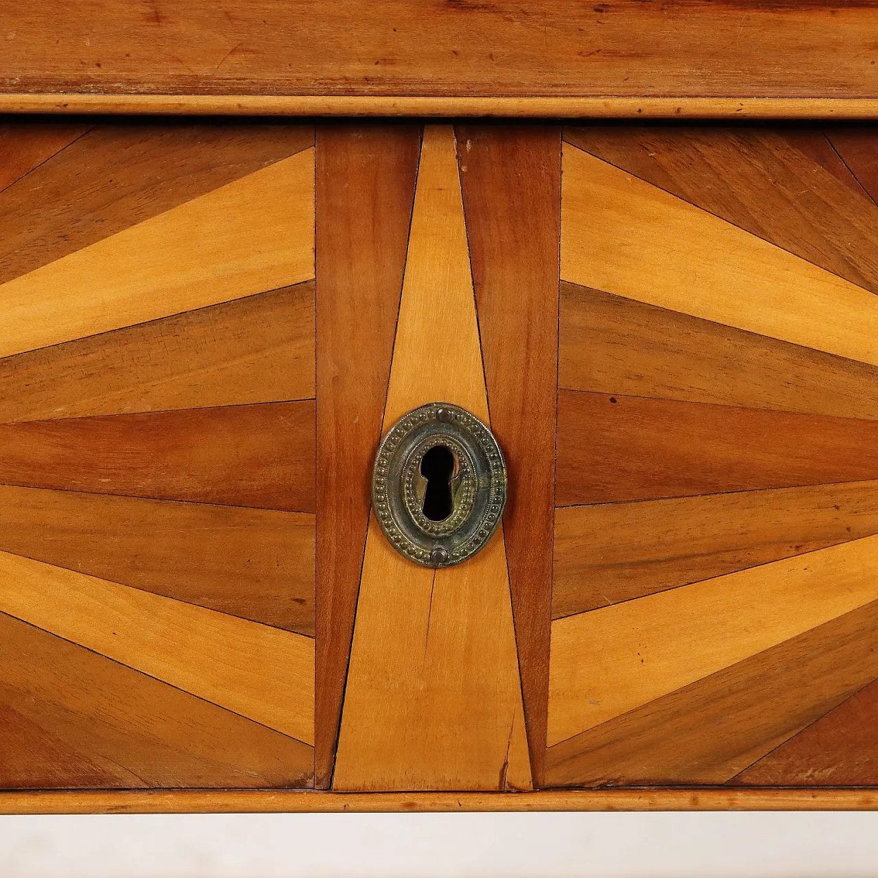 Louis Philippe desk veneered in maple and cherry, mid-19th century 6