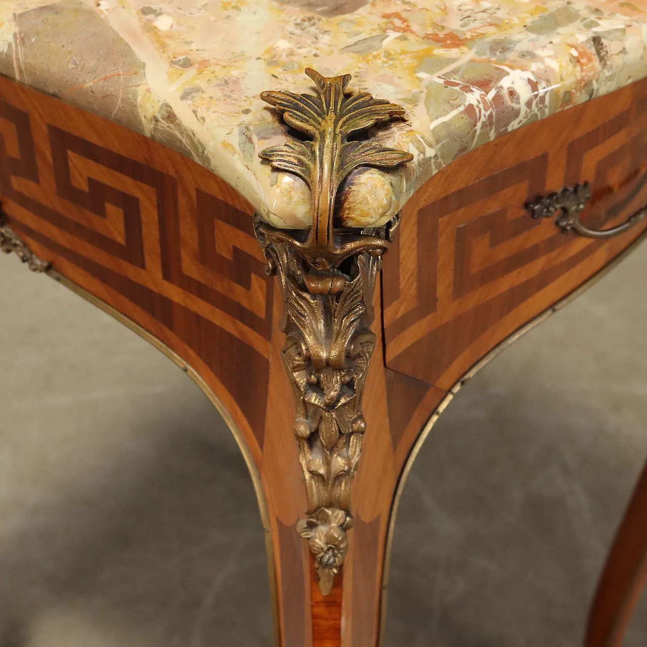 Spruce wood veneer coffee table, 20th century 4