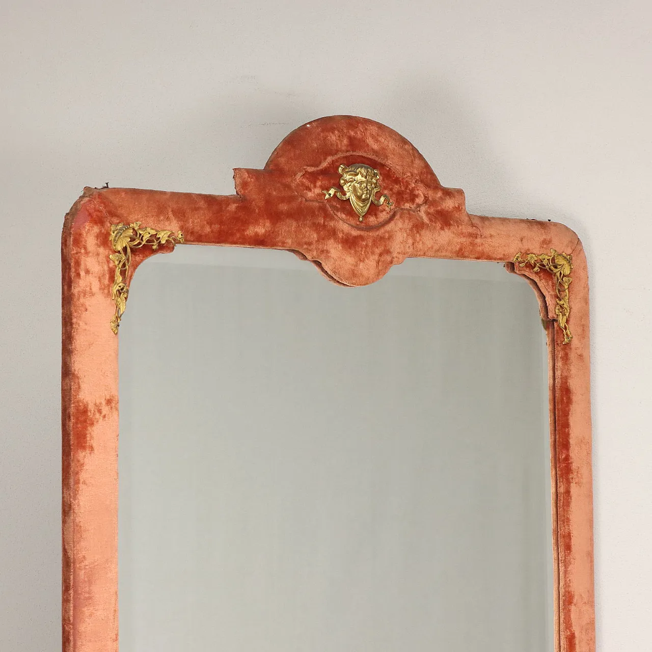Art Nouveau wood and velvet corner sofa with mirror and shelf, early 20th century 4