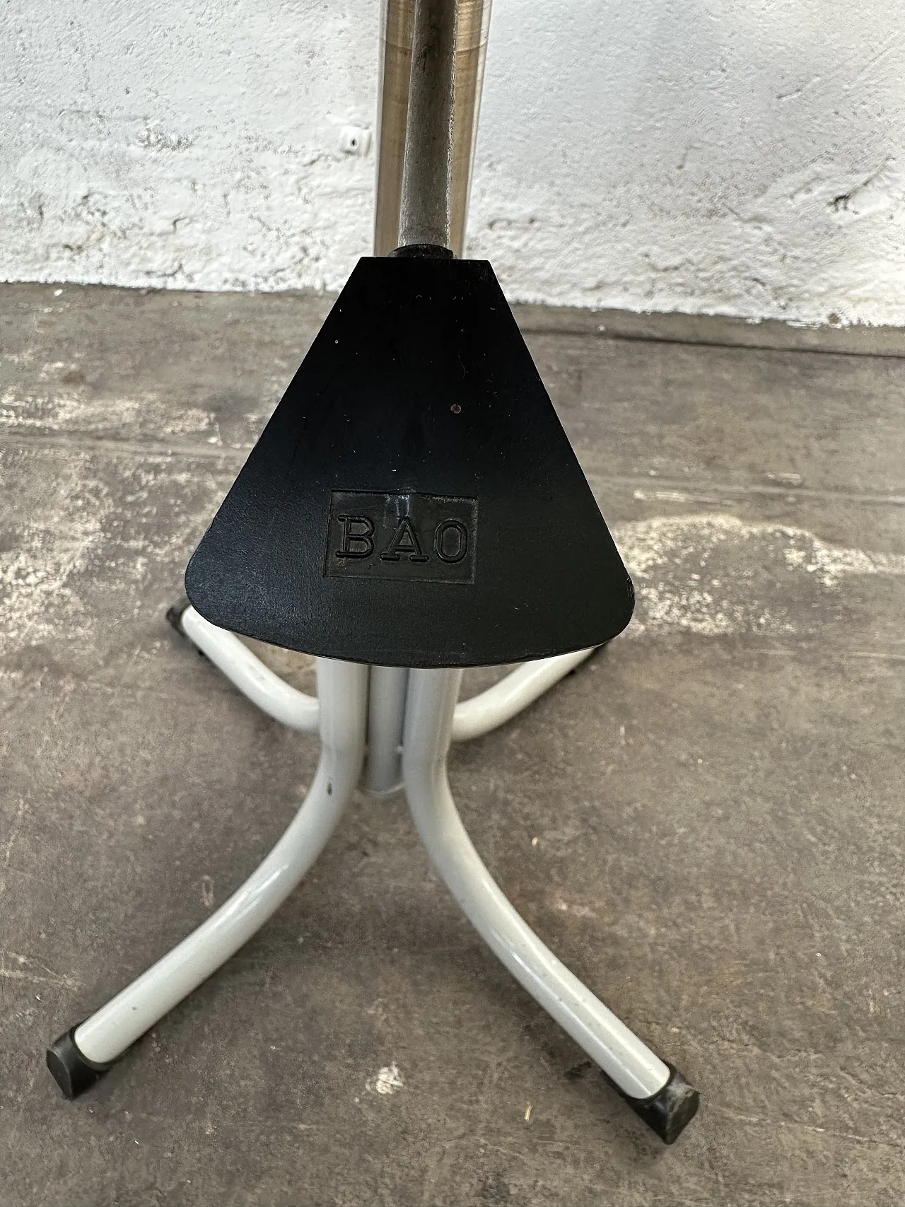 Industrial chair by Bao, 70s 8