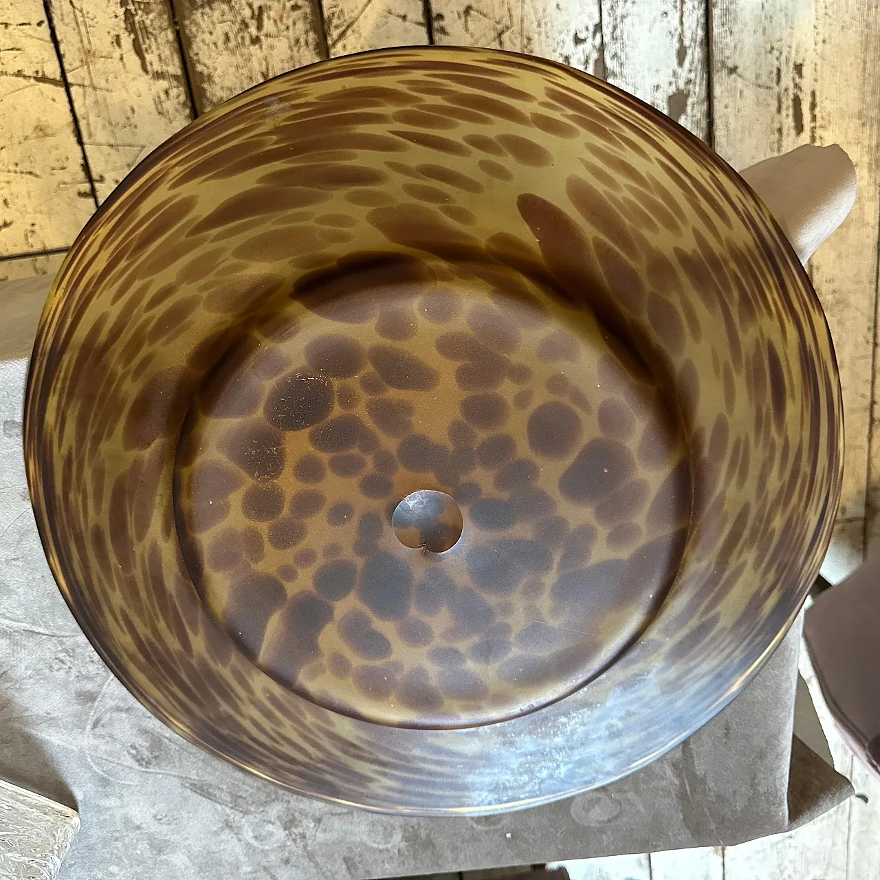 Centrotavola rotondo in vetro con guscio di tartaruga, anni '70 5