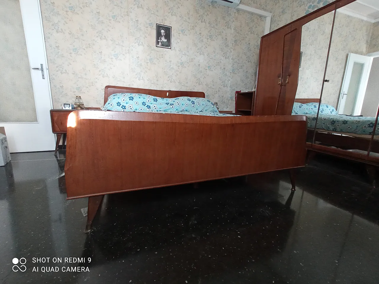 Armadio a 5 ante con letto, anni '60 14