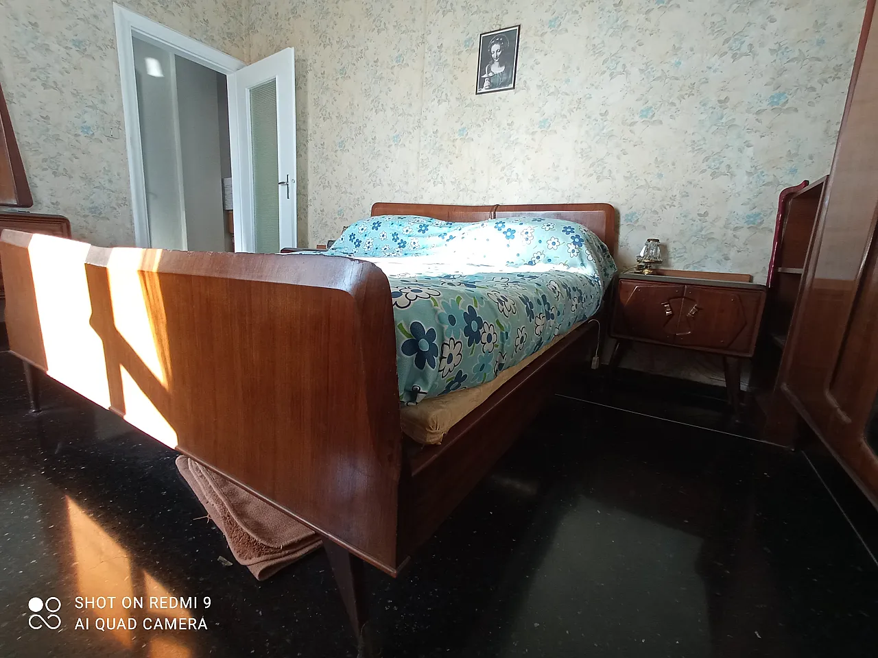 Armadio a 5 ante con letto, anni '60 17