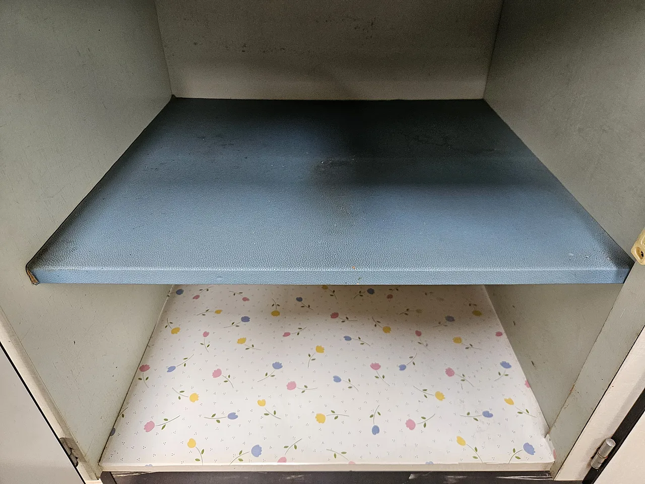 Kitchen Credenza in Formica White Marble Effect, 1970s 18
