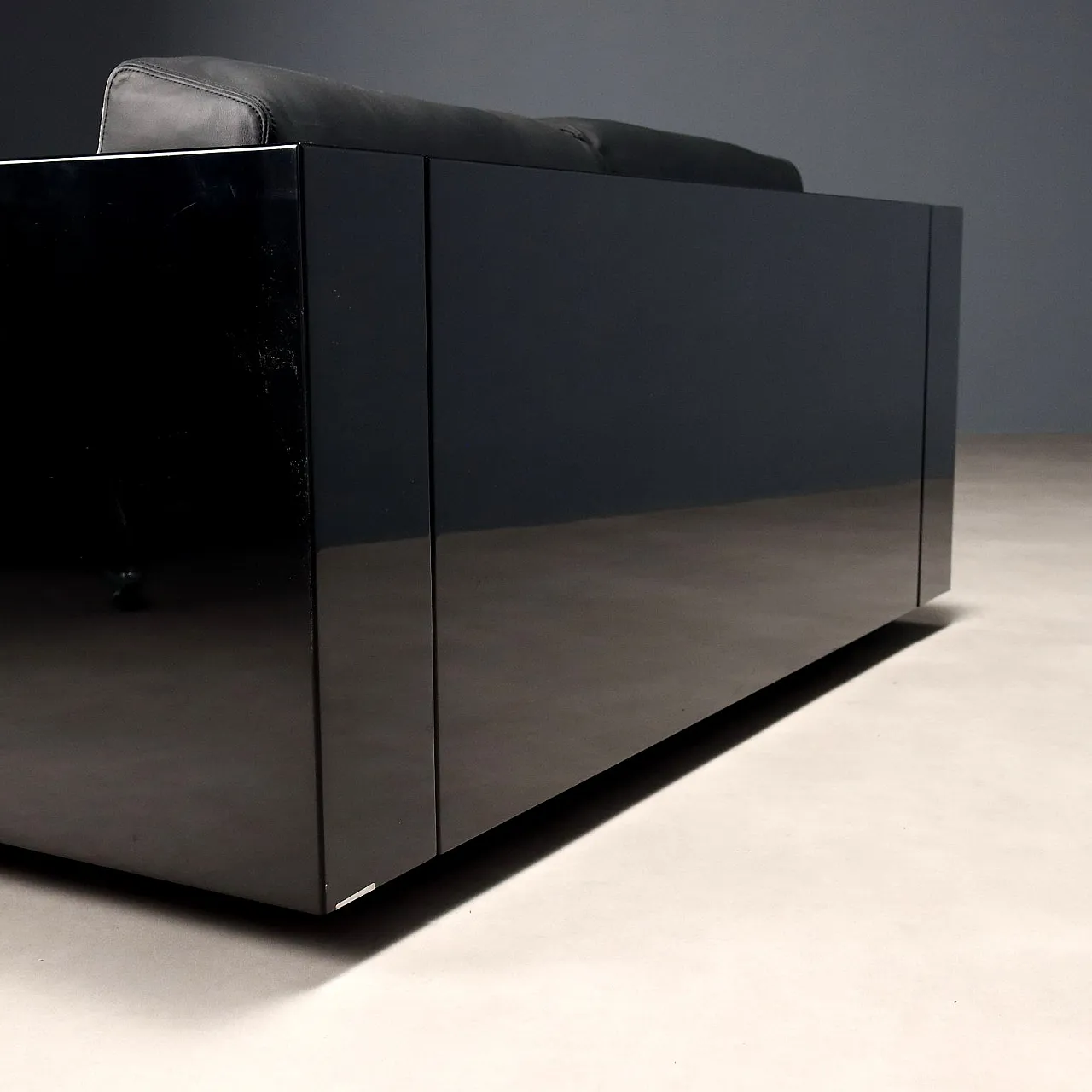 Divano Saratoga di Lella e Massimo Vignelli per Poltronova, anni 2000 10