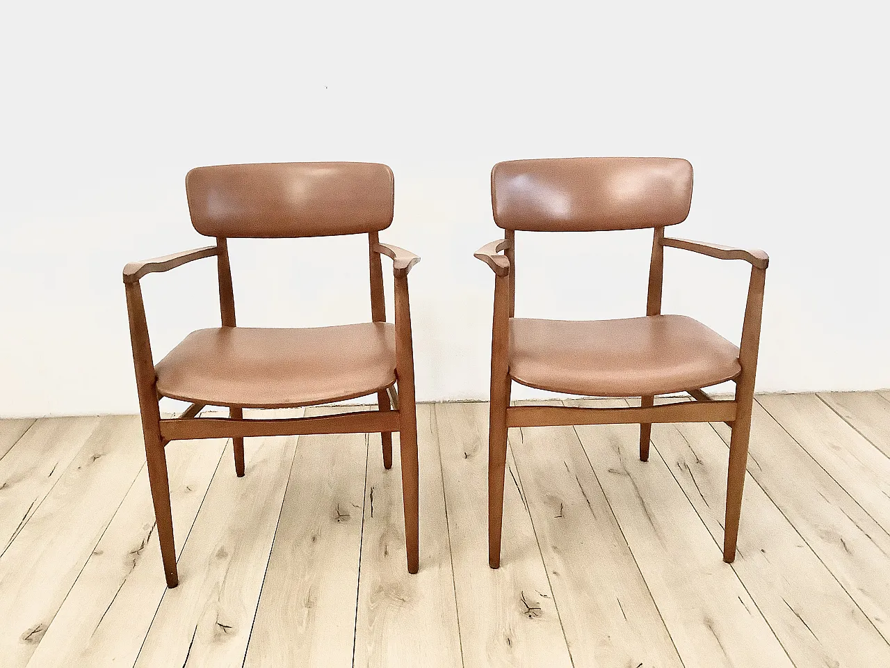 Scandinavian -style armchairs pair in the 50s in Scandinavian style 1