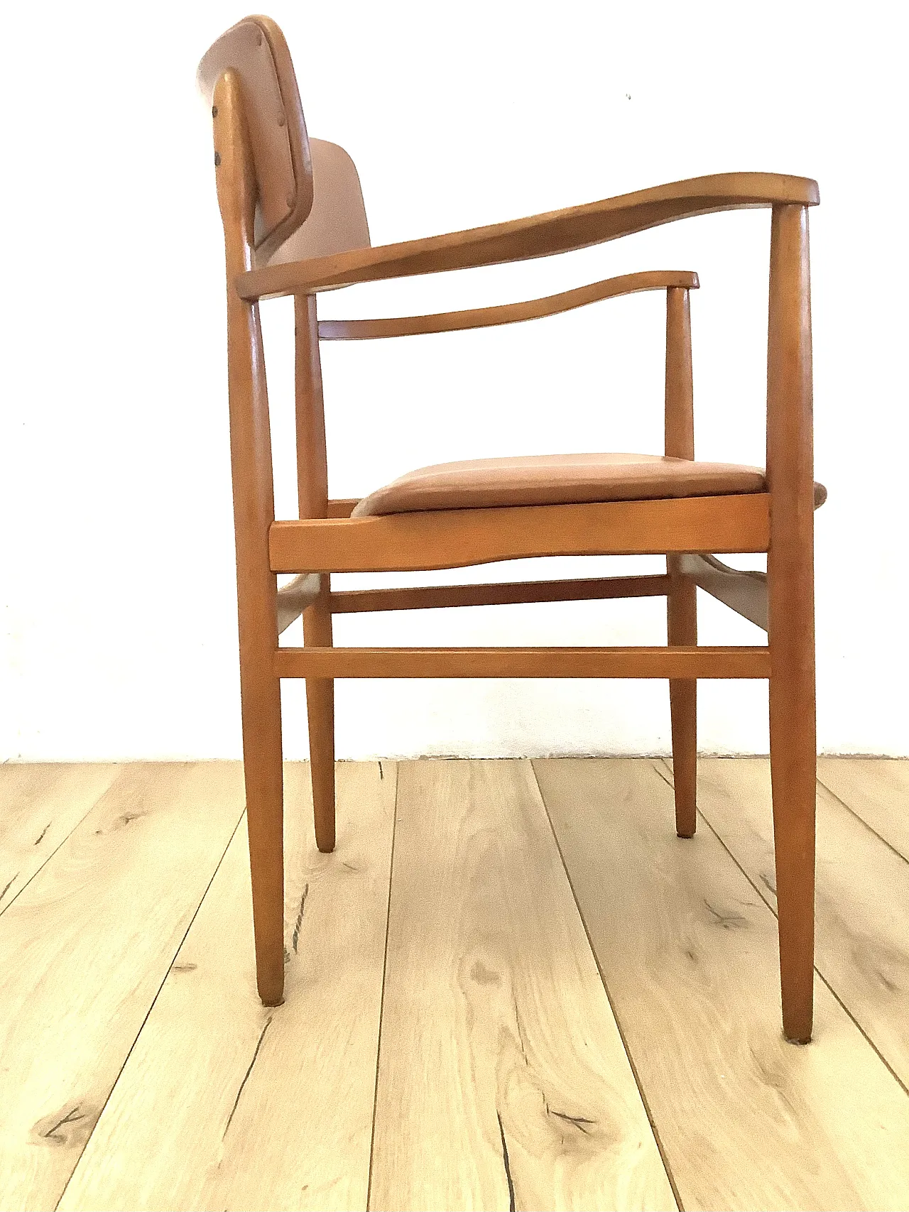 Scandinavian -style armchairs pair in the 50s in Scandinavian style 8
