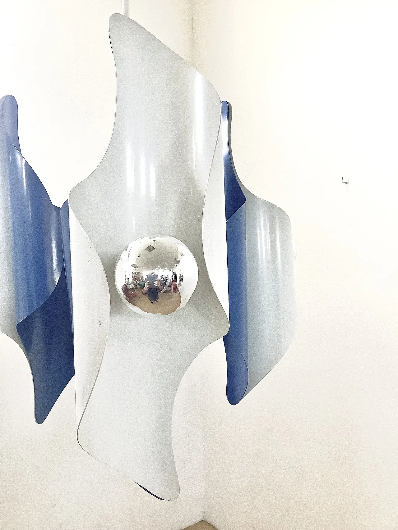 60s chandelier with three lights 3