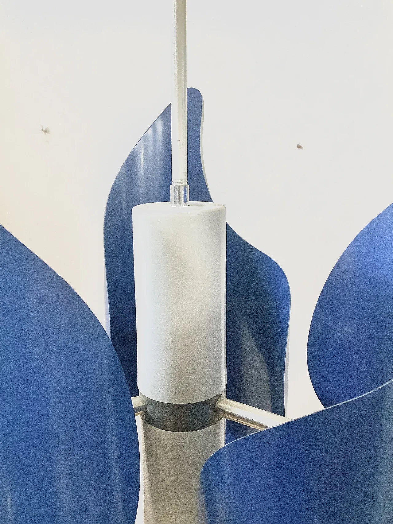 60s chandelier with three lights 8