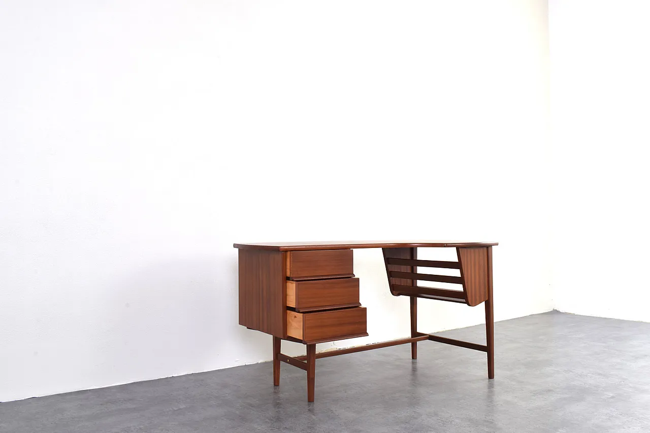 Mid-Century Kidney Shaped Danish Teak Desk, 1960s 10