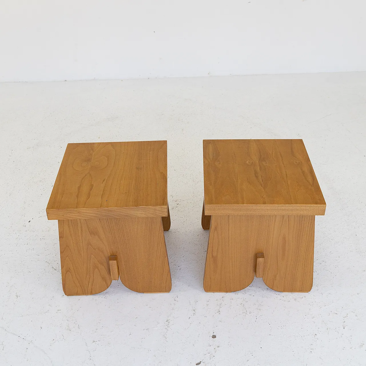 Pair of low sips in ash, 1960s 4