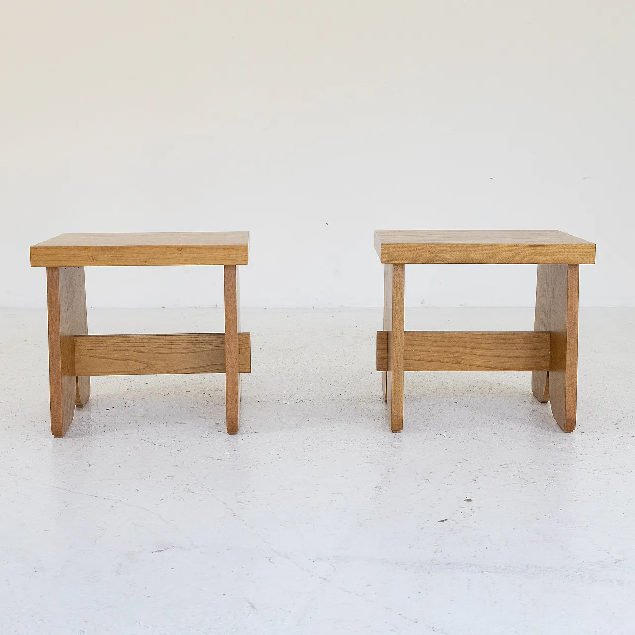 Pair of low sips in ash, 1960s 5