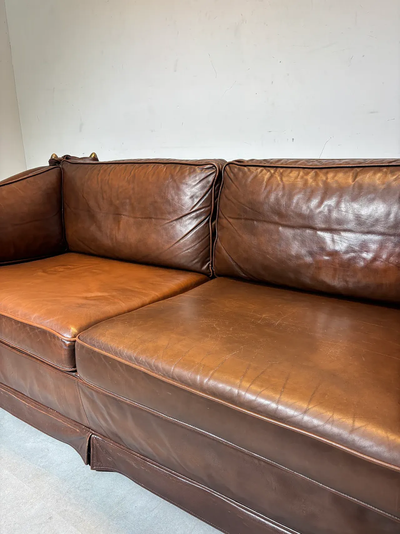 Leather sofa, late 20th century 5