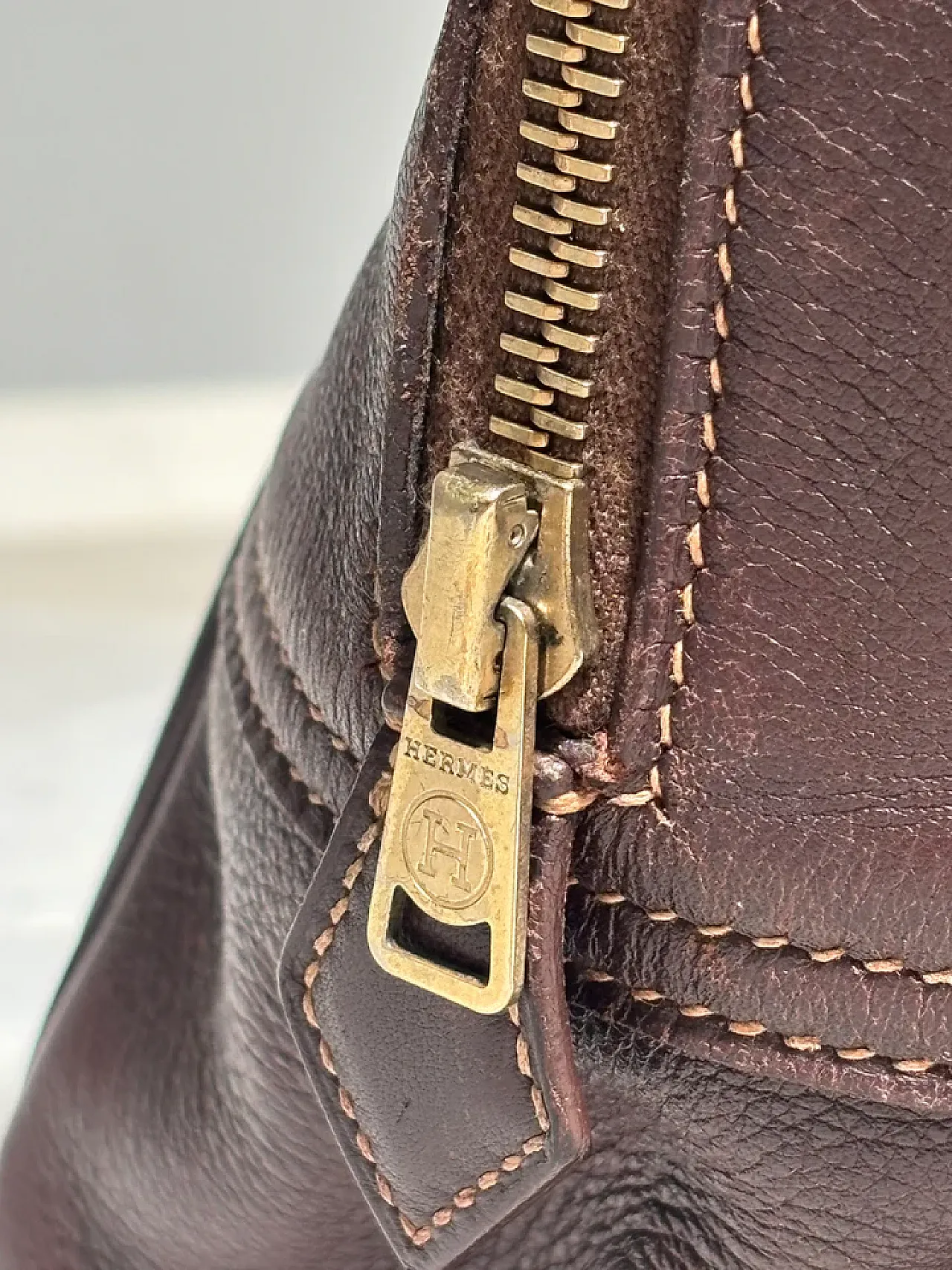 Chocolate-coloured Hermès Plume bag, 20th century 11