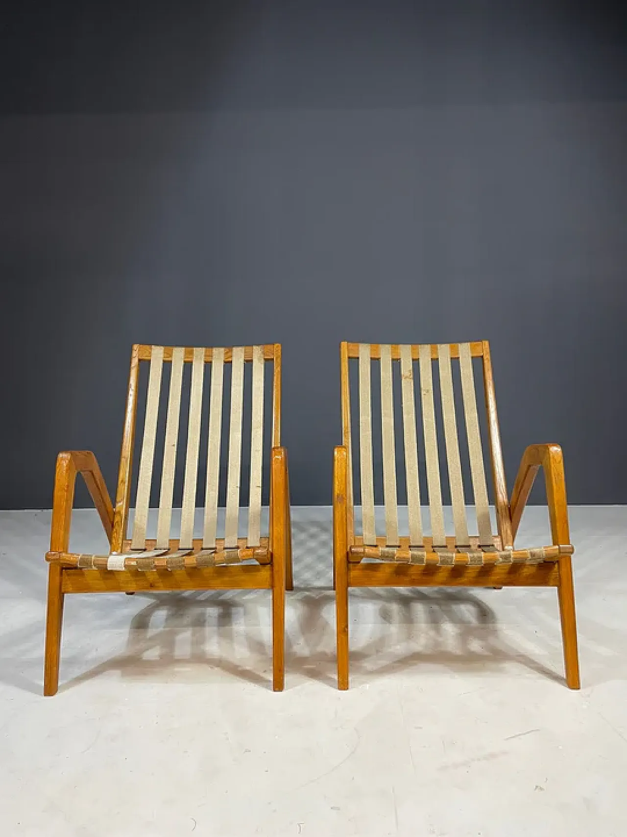 Pair of lounge chairs by Jan Vaněk with removable cushions, 1940s 2