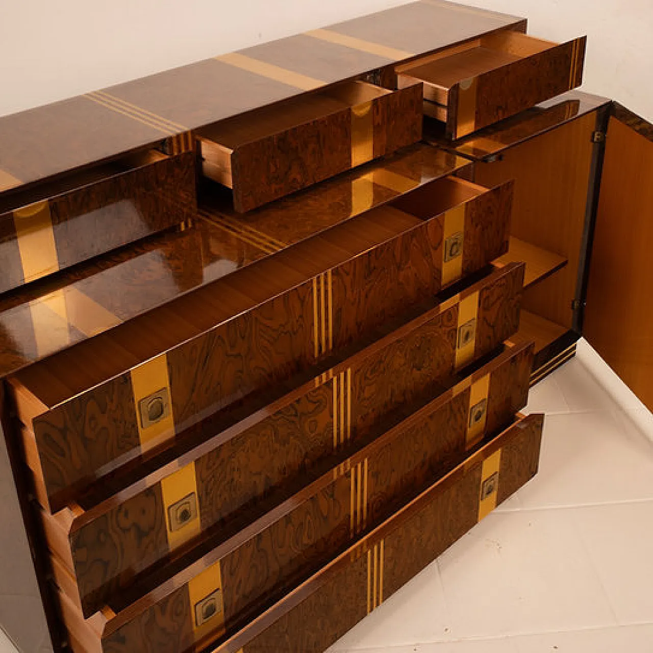 Cassettiera Poggioli in radica e ottone, anni '70 10