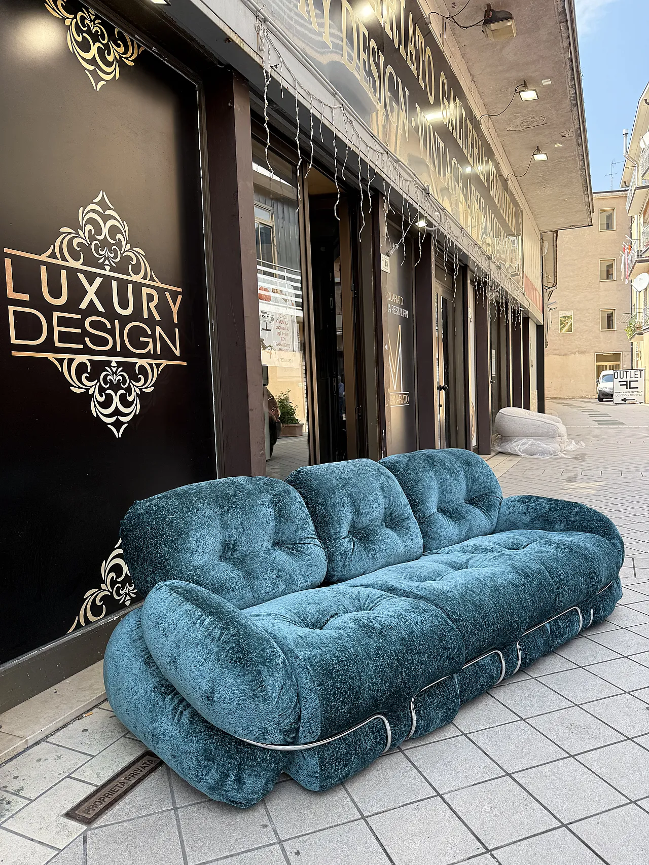 Okay sofa by Adriano Piazzesi, 70s | intOndo