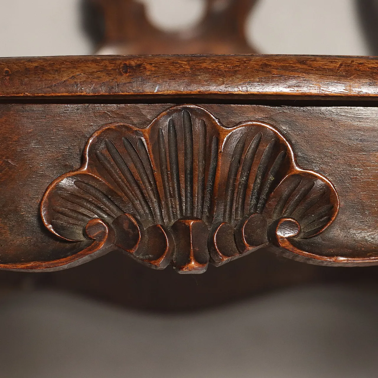 Pair of walnut armchairs in Baroque style, early 20th century 7