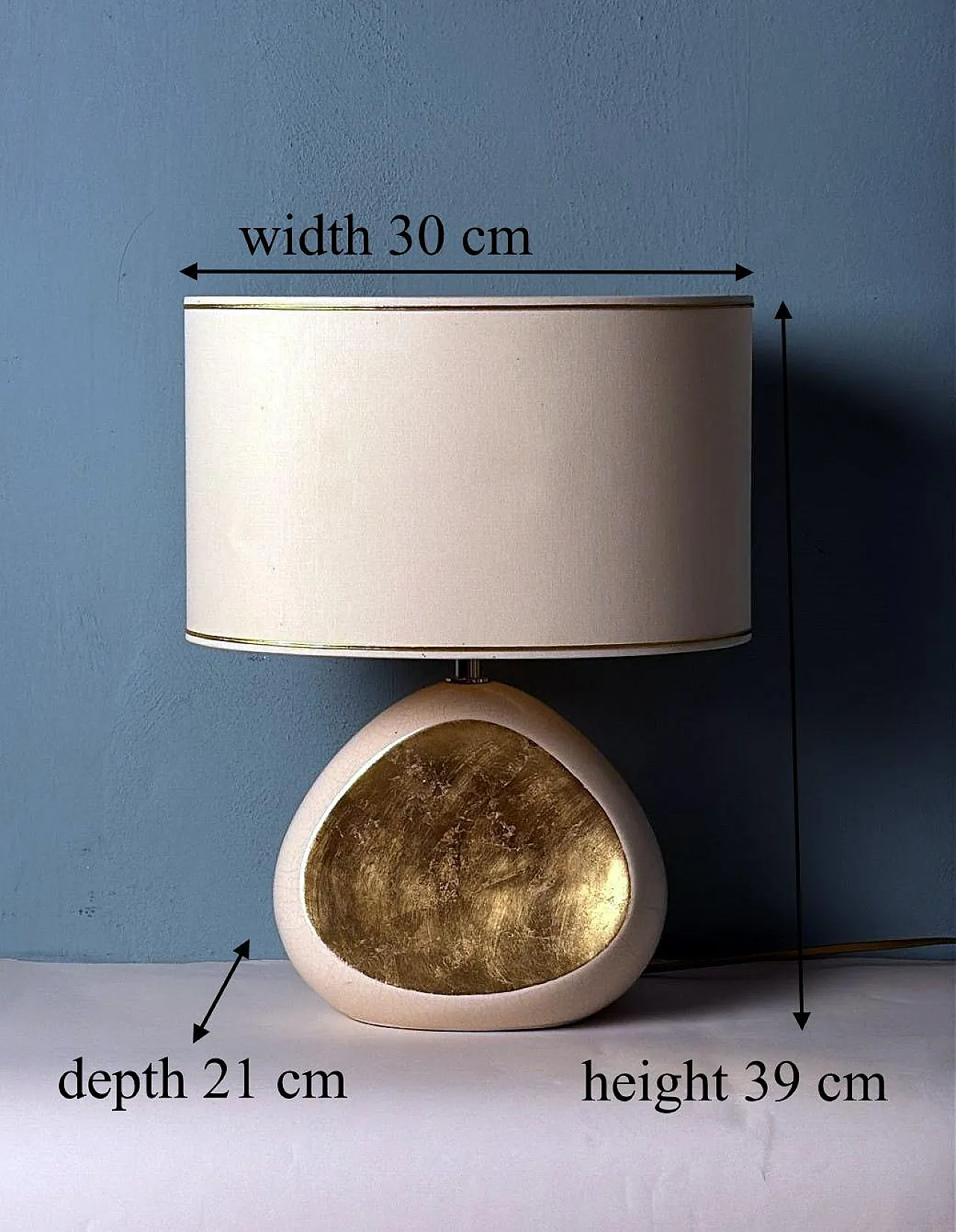 Lampada da tavolo Le Dauphin in porcellana, anni '70 20