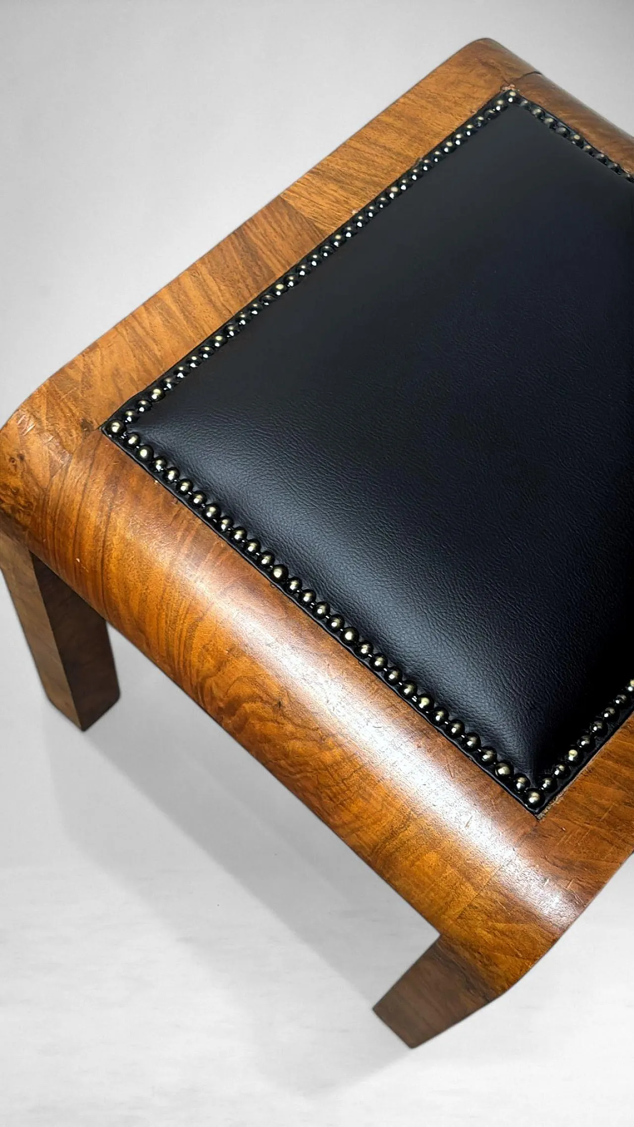 Sgabello Art Deco in radica di noce austriaca, anni '30 12