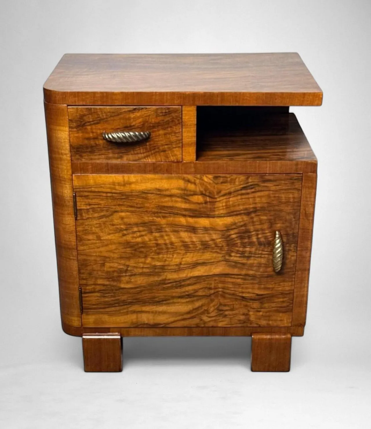 Coppia di comodini in noce in stile Art Déco, anni '30 14