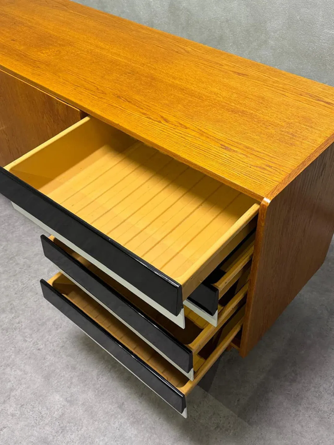 U-460 sideboard by Jiri Jiroutek for Interier Praha, 1960s 7