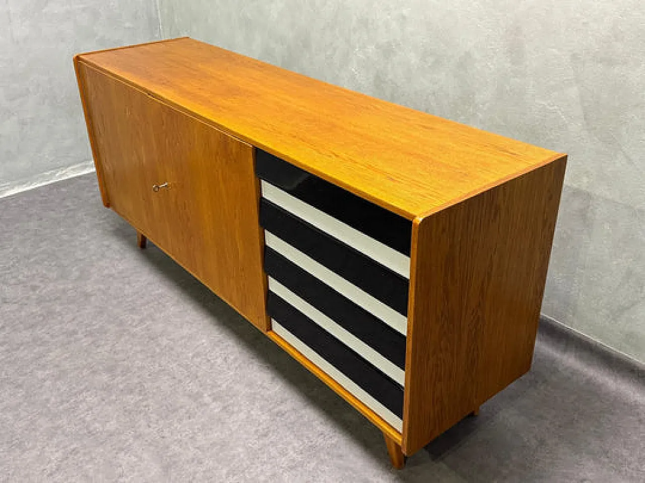 U-460 sideboard by Jiri Jiroutek for Interier Praha, 1960s 12