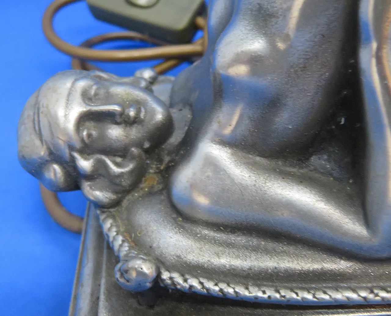 Dopo Gustav Adolf Daumiller una coppia di basi di lampade per la ginnasta art deco 15