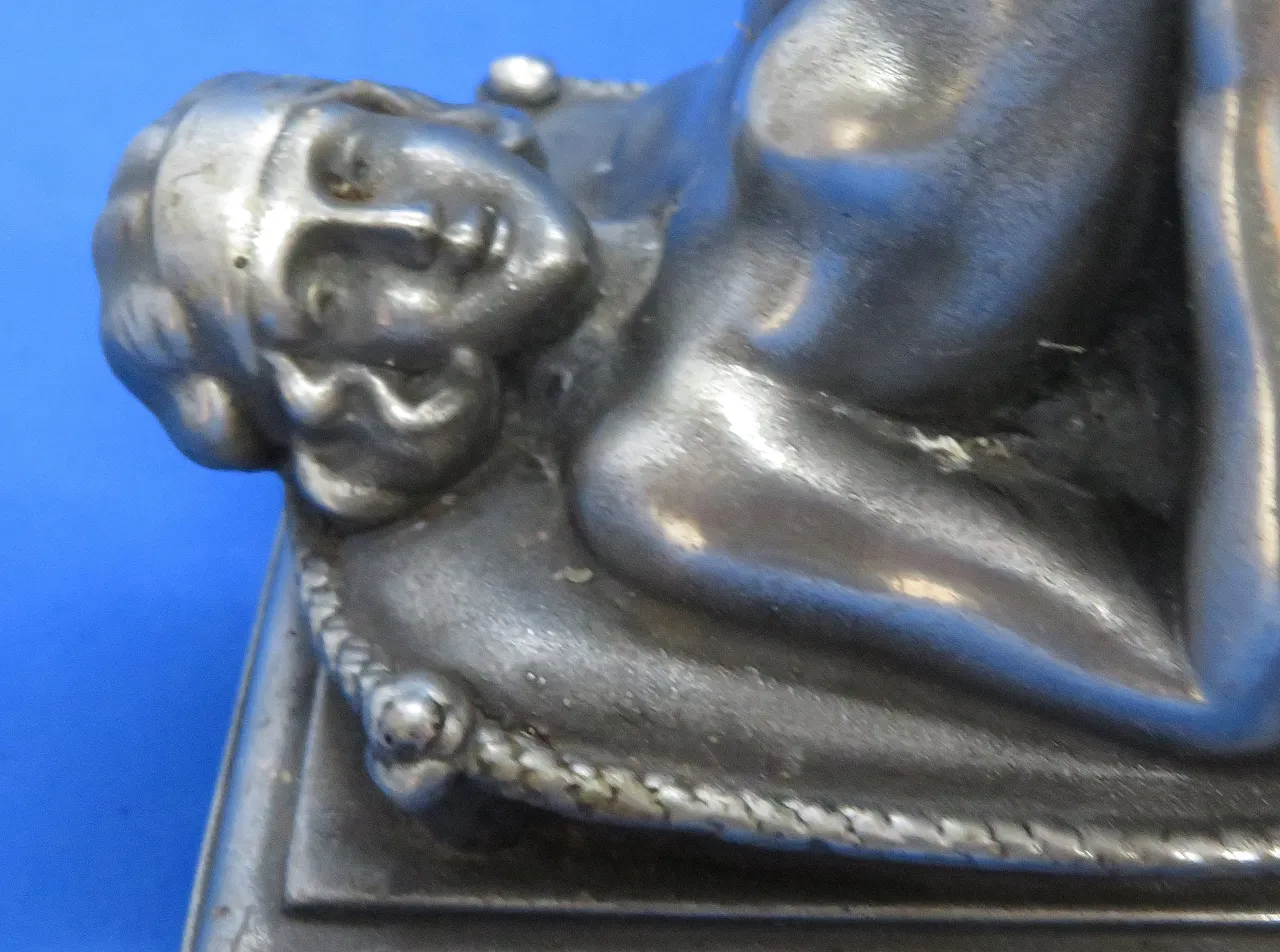 Dopo Gustav Adolf Daumiller una coppia di basi di lampade per la ginnasta art deco 19