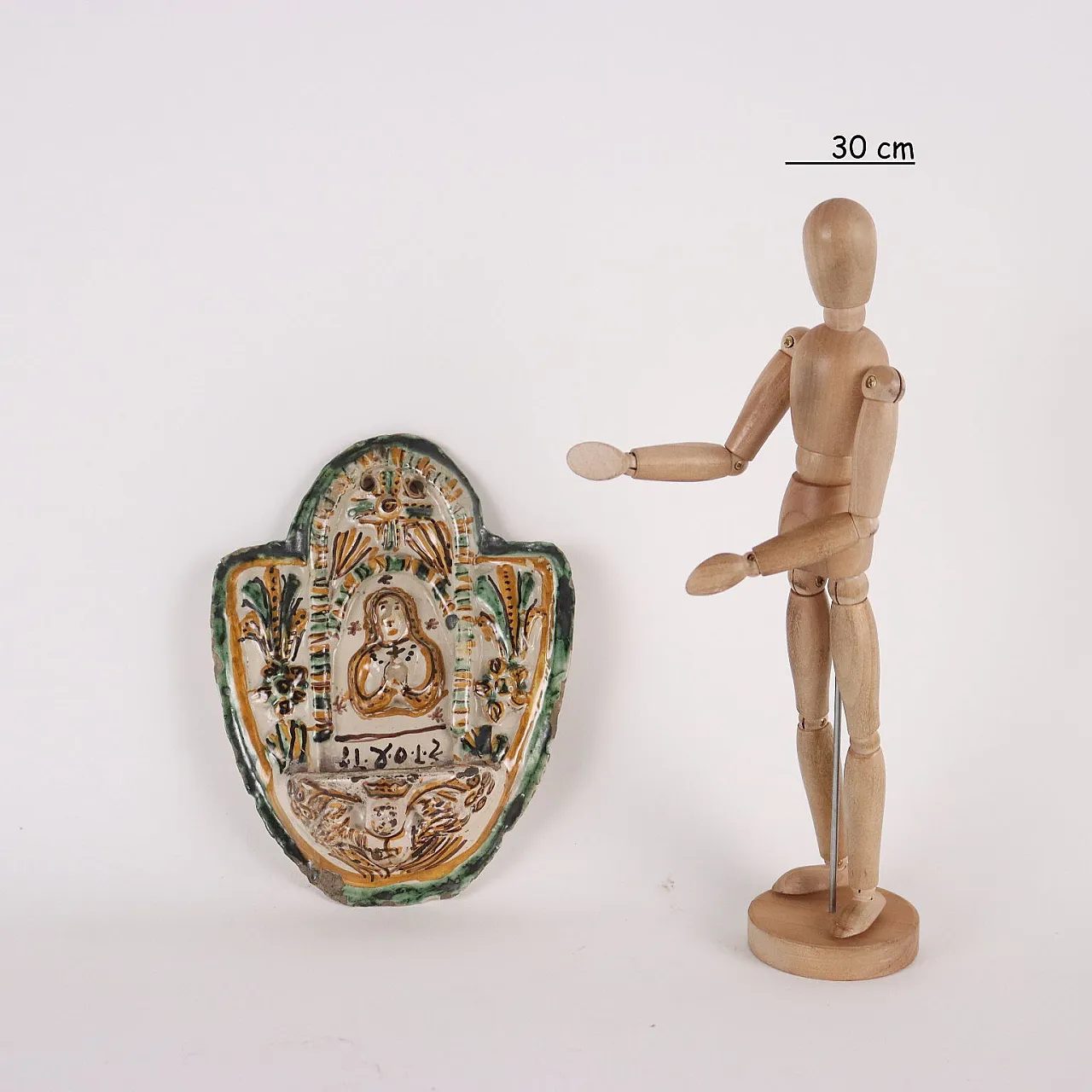 Acquasantiera in ceramica di manifattura di Cerreto Sannita, inizio '800 2