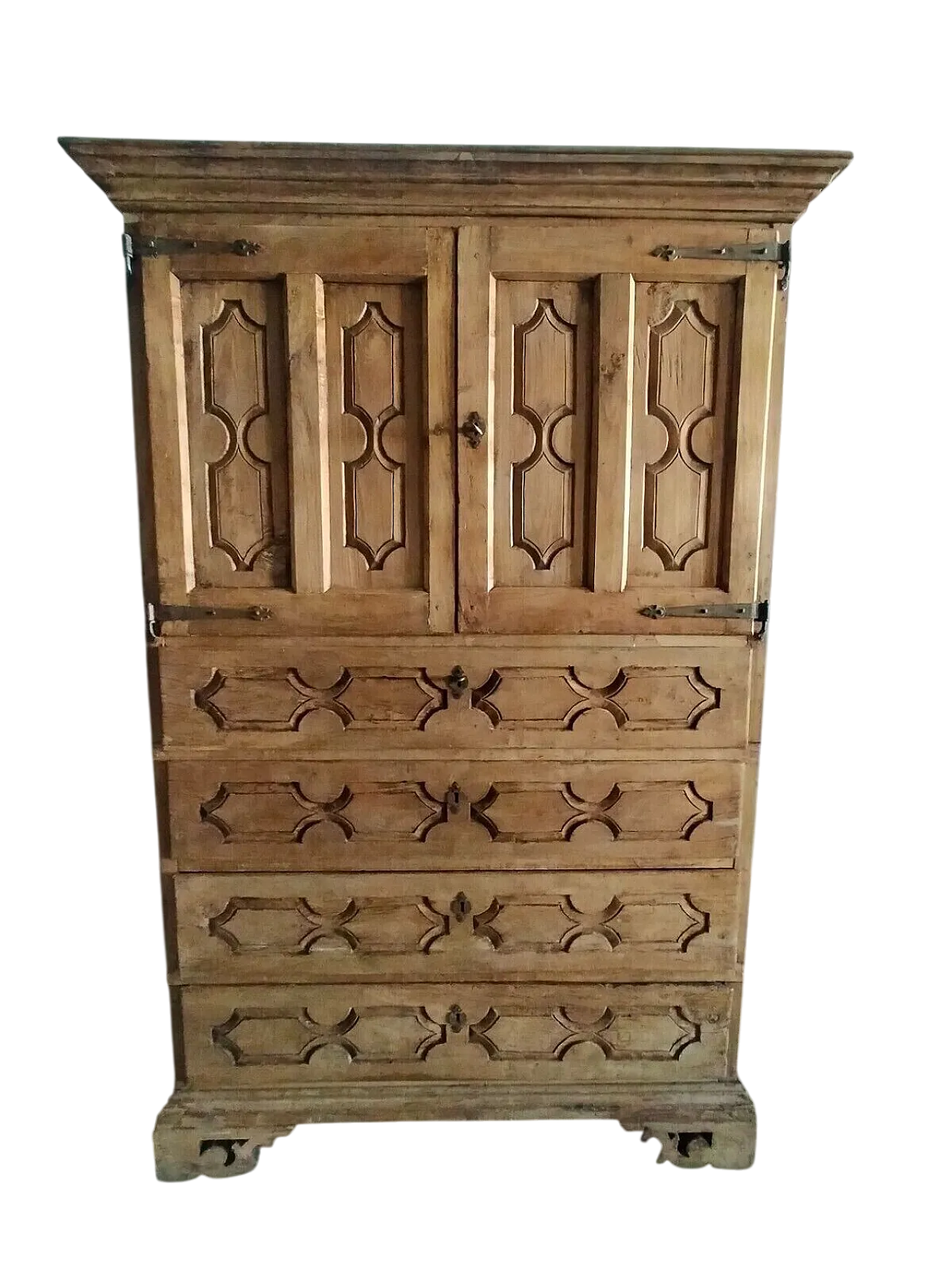 Poplar drawer cabinet with doors, mid-18th century 9