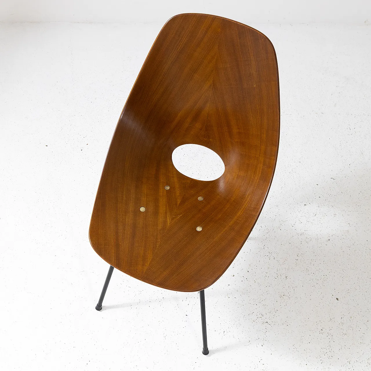 Sedia Medea di Vittorio Nobili per Fratelli Tagliabue, anni ’50 3