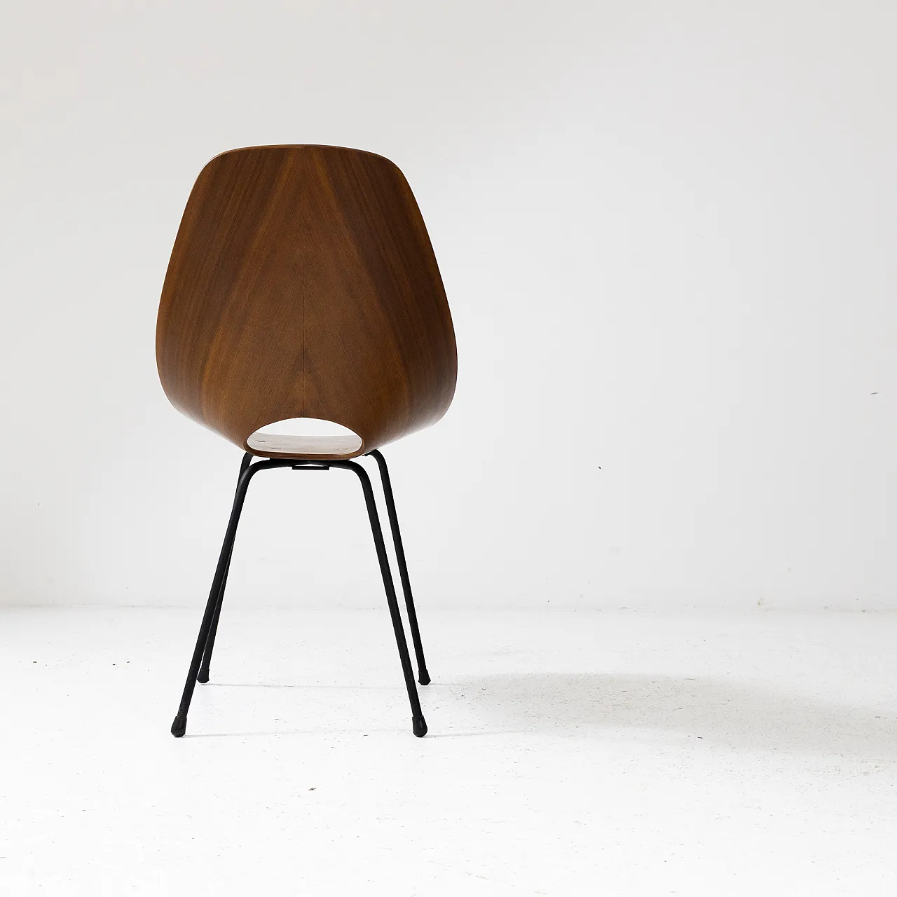 Sedia Medea di Vittorio Nobili per Fratelli Tagliabue, anni ’50 7