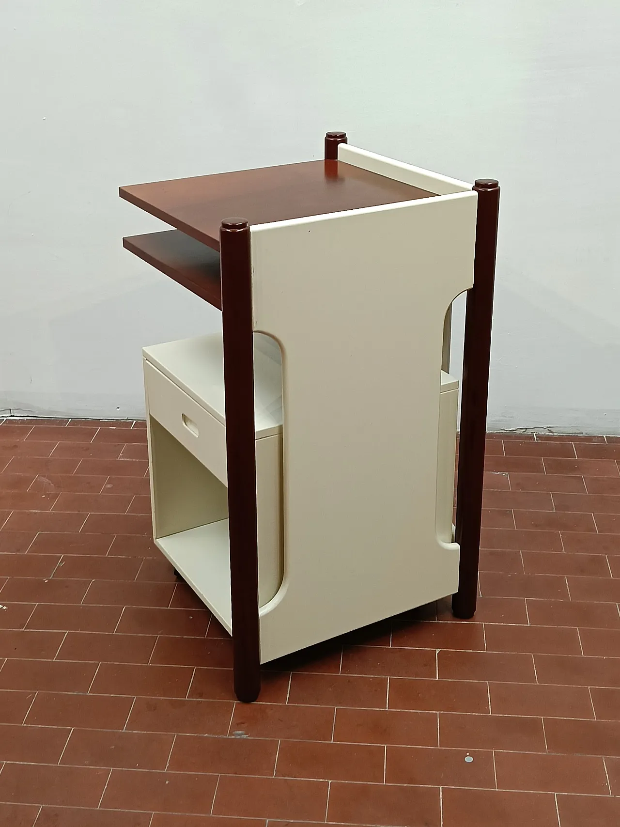 Scaffaletto  portatelefono anni '60 16