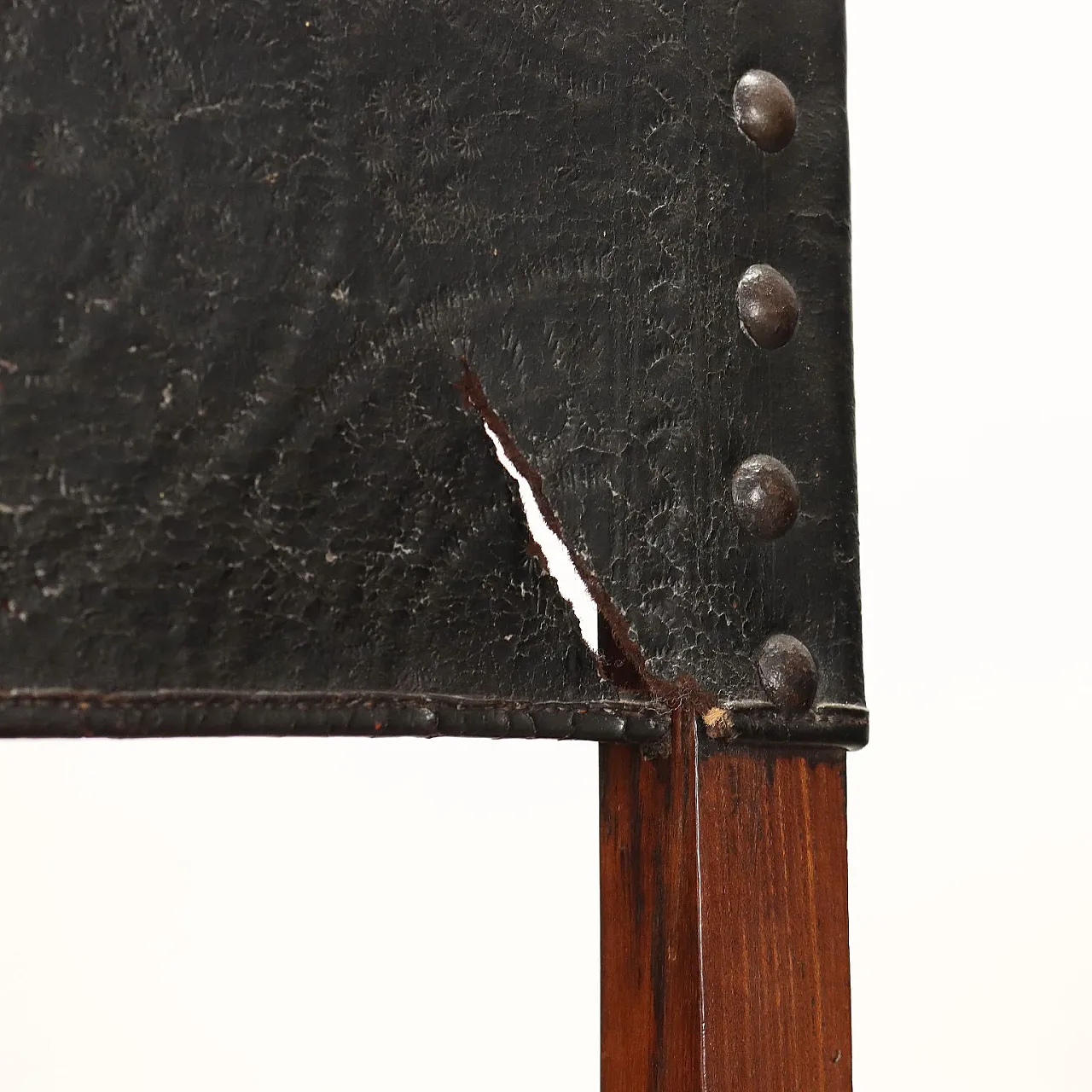 4 Sedie barocche in pelle e noce, '700 6