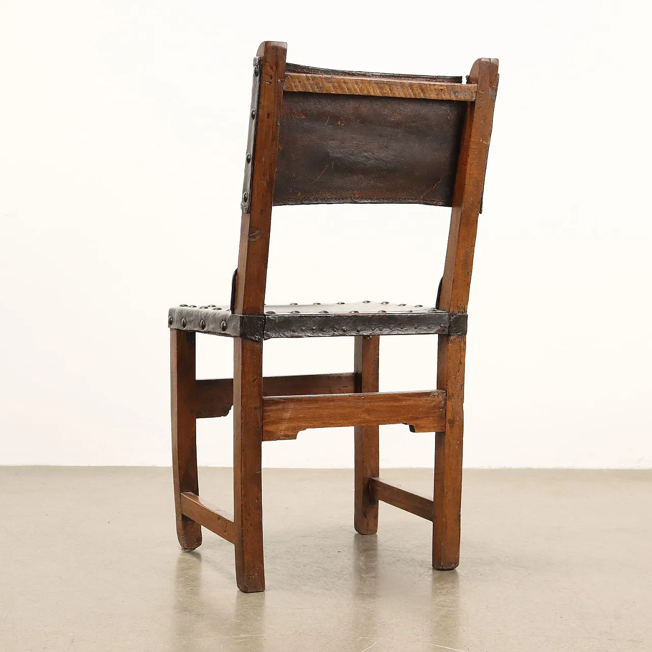 4 Sedie barocche in pelle e noce, '700 10