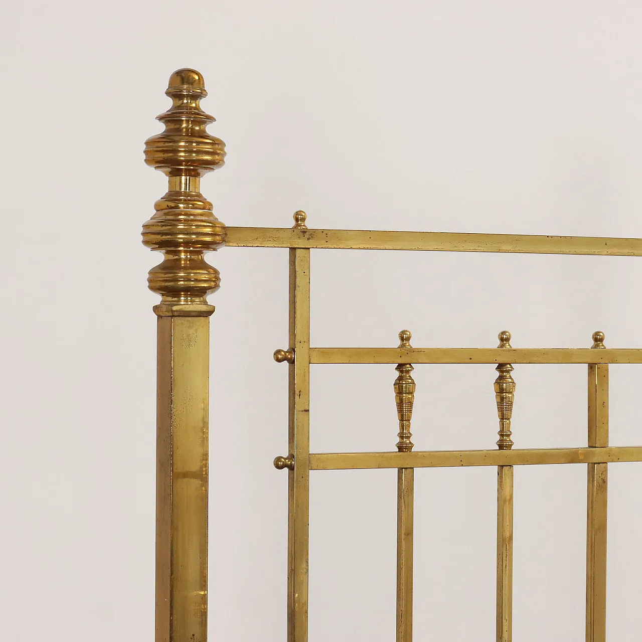 Coppia di letti in ferro, ottone e acero, '800 5