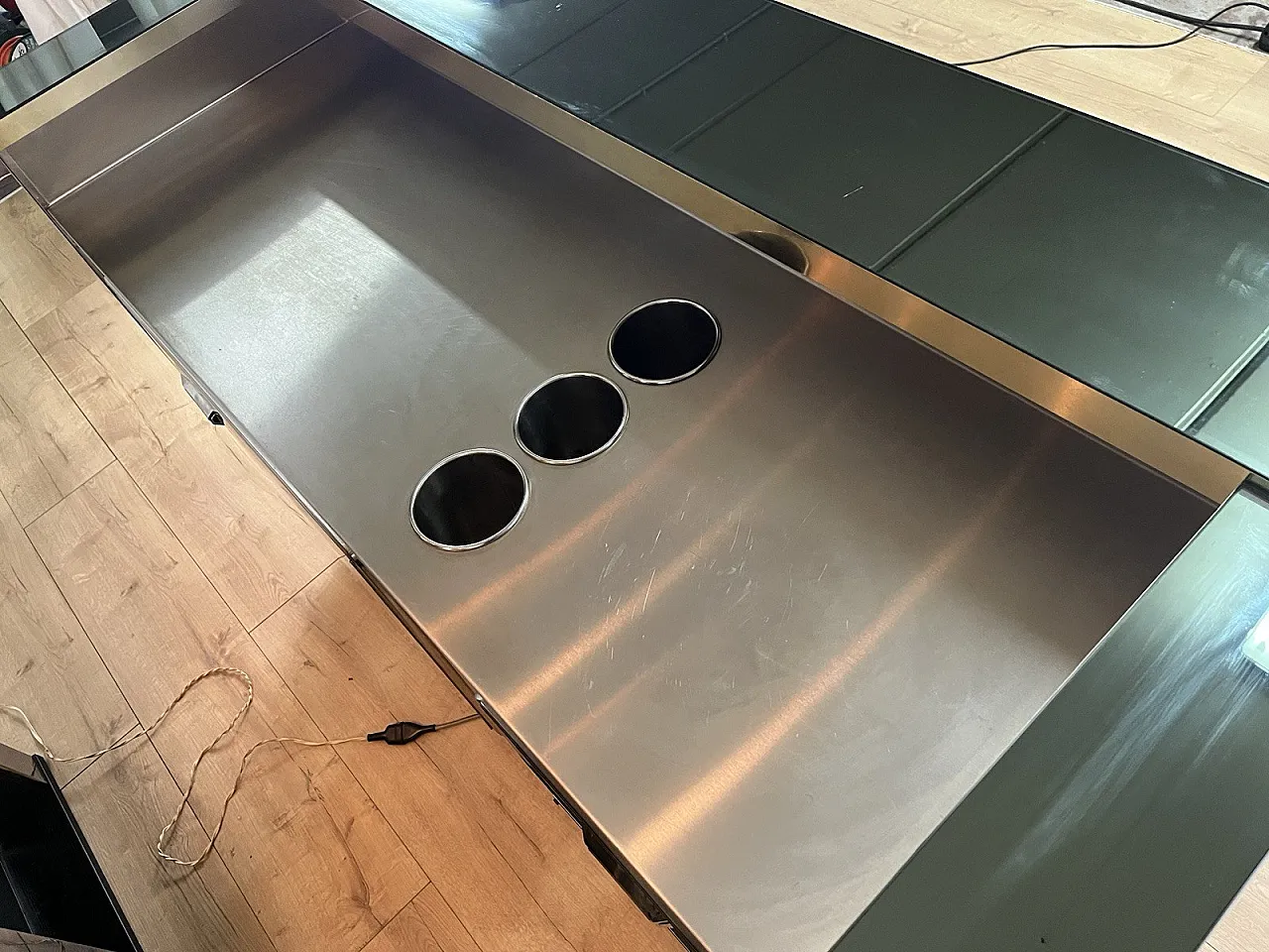 Metal and glass bar cabinet by Willy Rizzo, 1960s 12