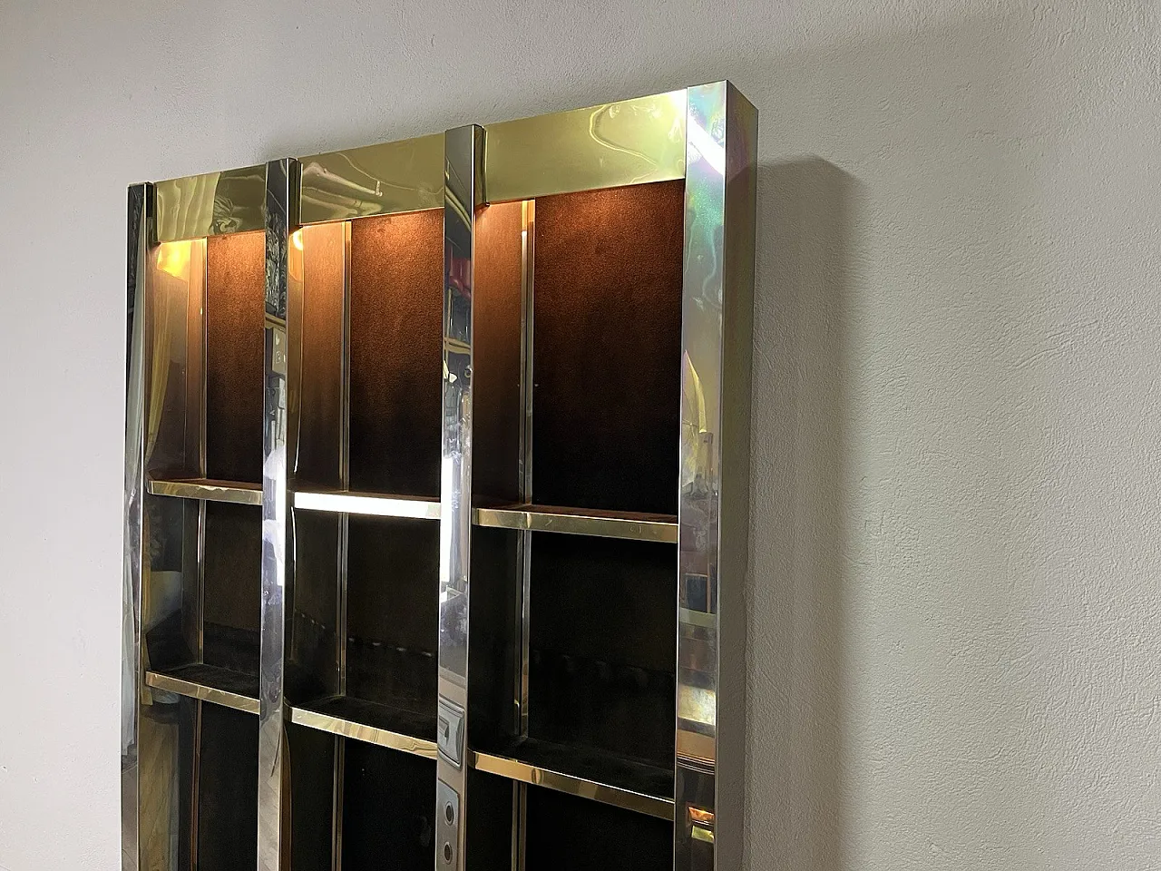 Metal and glass bar cabinet by Willy Rizzo, 1960s 14