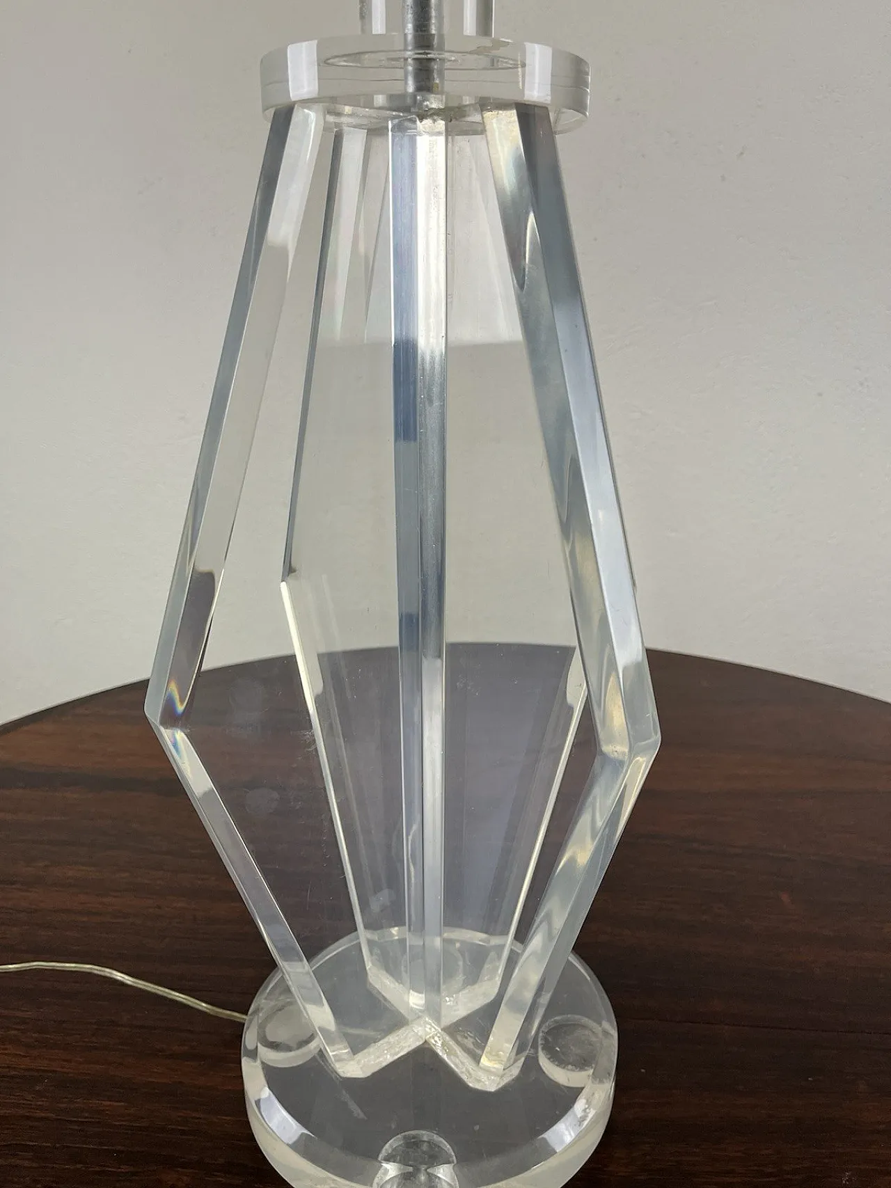 Plexiglass table lamp, 1970s 6