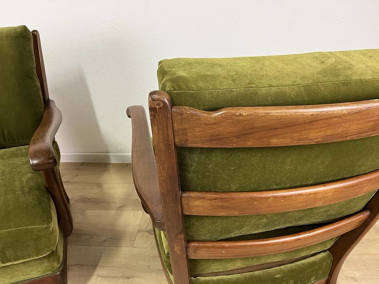 Coppia di poltrone in legno e velluto di Paolo Buffa, anni '50 8