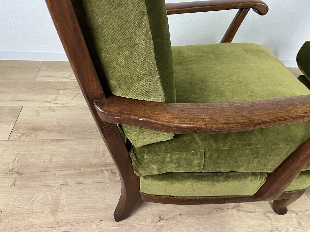 Coppia di poltrone in legno e velluto di Paolo Buffa, anni '50 16