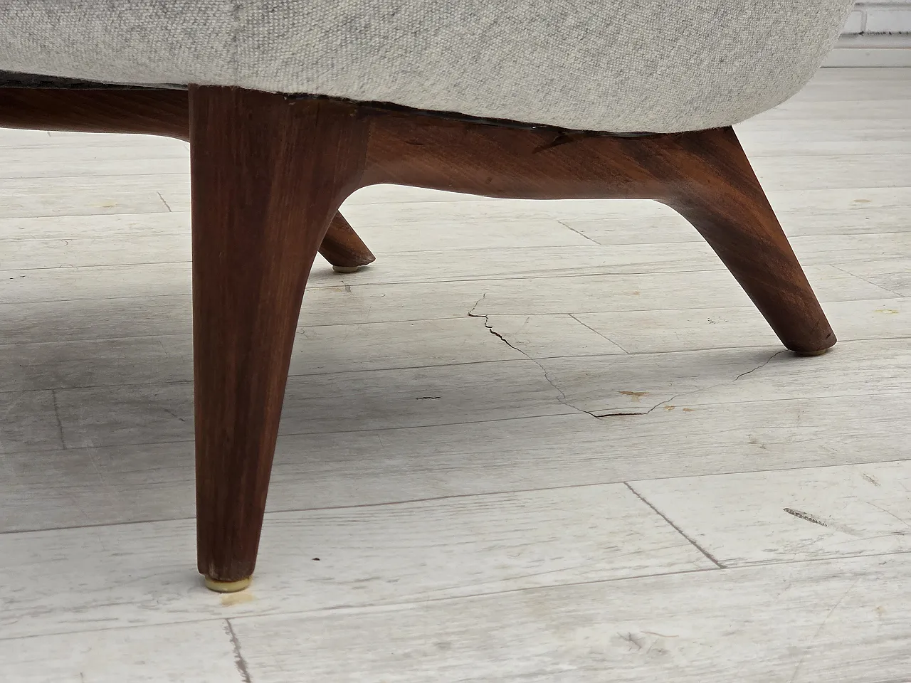 Stool model ML 140 by Illum Wikkelsø, 1960s 17