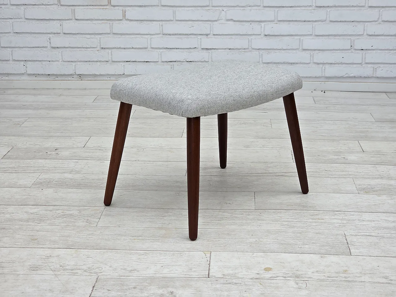 Stool model ML 140 by Illum Wikkelsø, 1960s 23