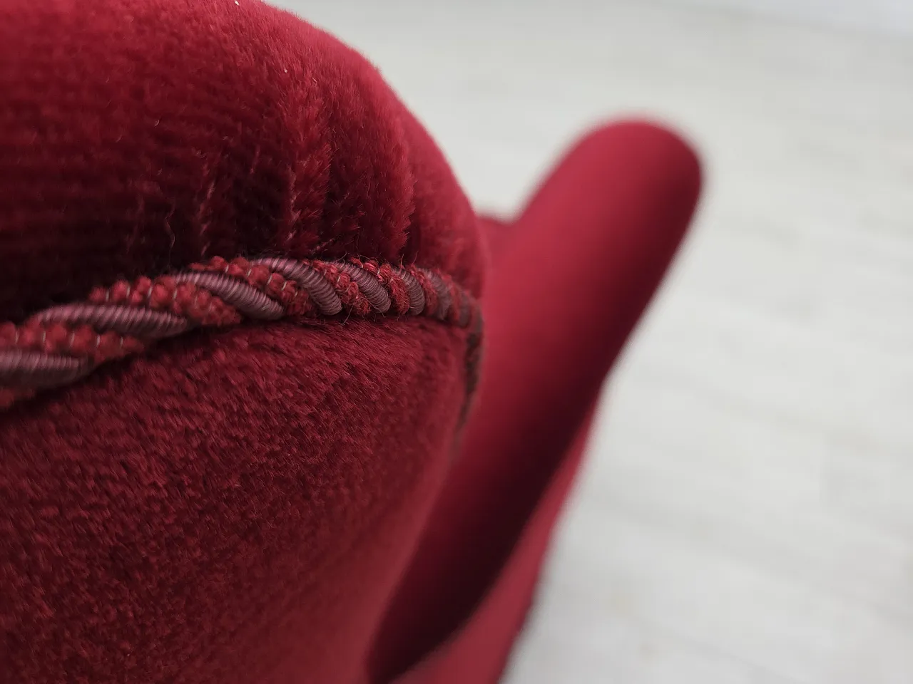 Danish 3-seater curved sofa in red furniture velour, 1960s 11