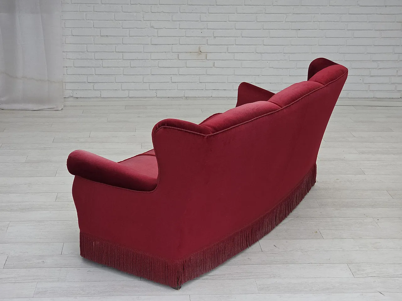 Danish 3-seater curved sofa in red furniture velour, 1960s 12