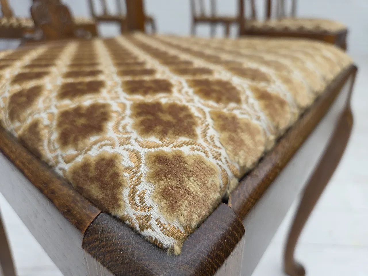 6 Danish chairs in velour and oak wood, 1930s 21