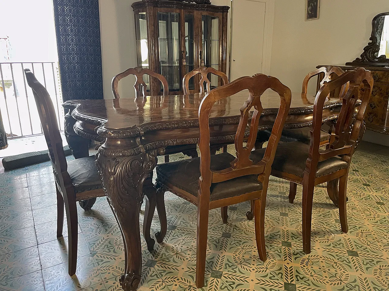 Walnut and burl center table, mid-19th century 2